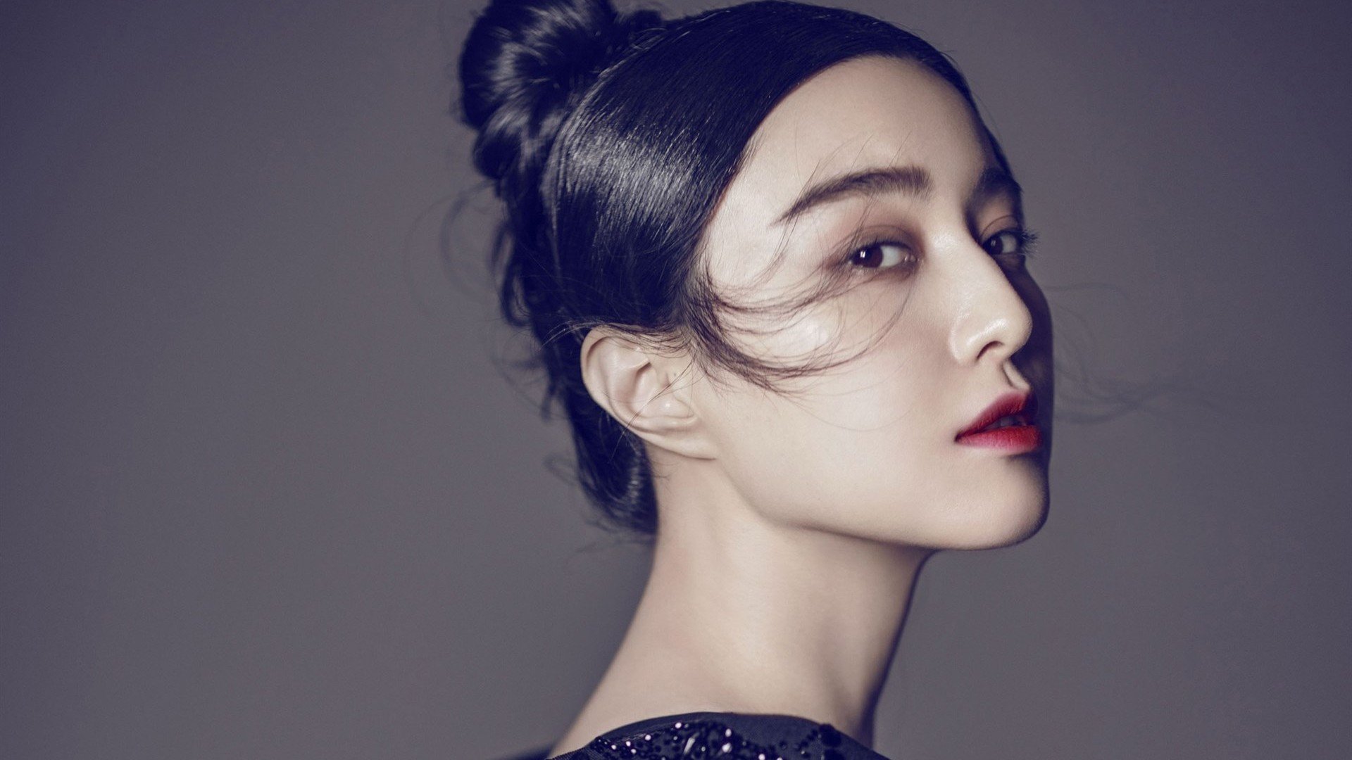 巨星耀全场,绝杀定乾坤,内马尔高光难阻英格兰史诗逆转