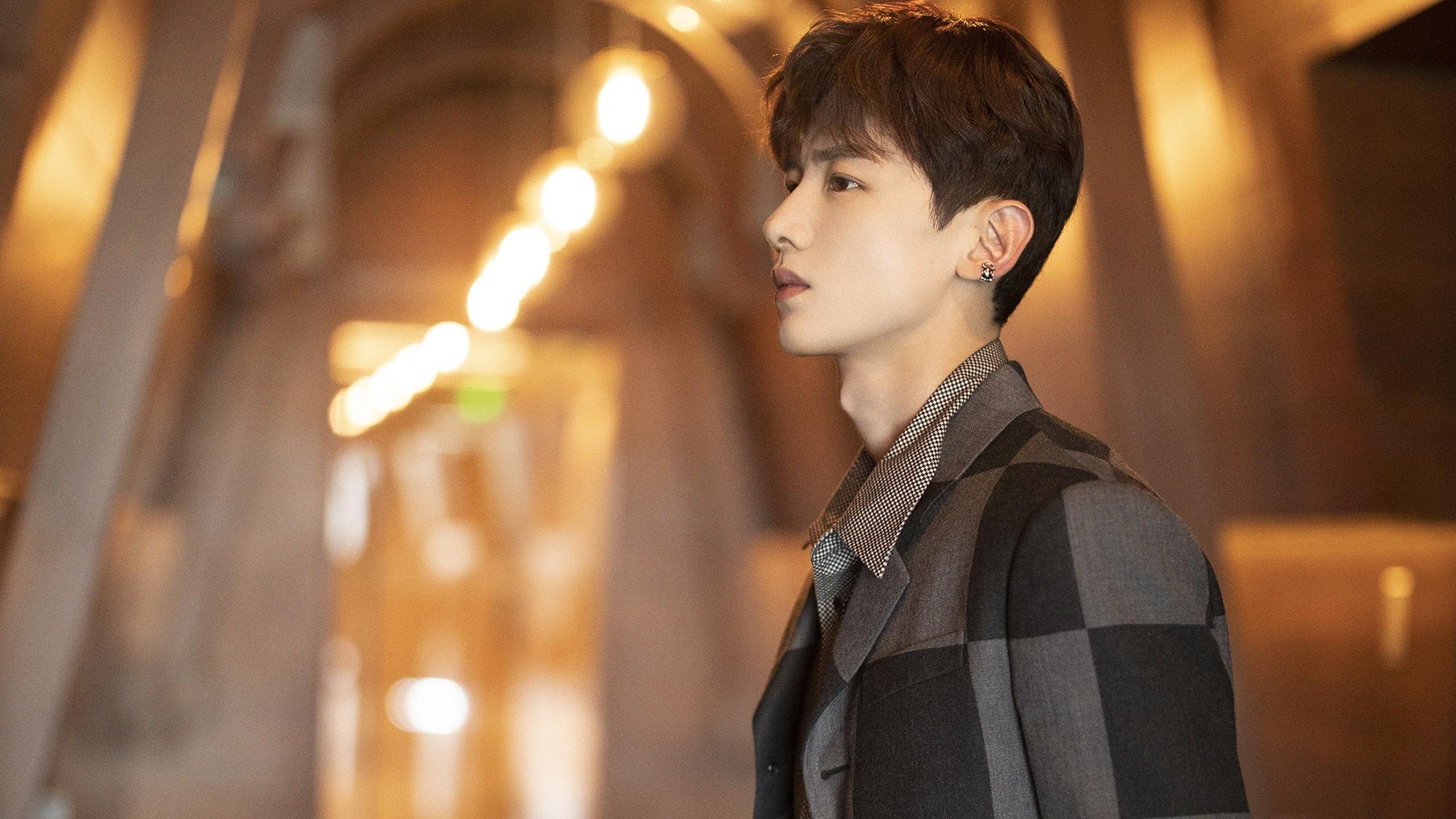 爱游戏下载-马德里惊雷，当雷恩的悬崖一击，遇上萨内的王权接管