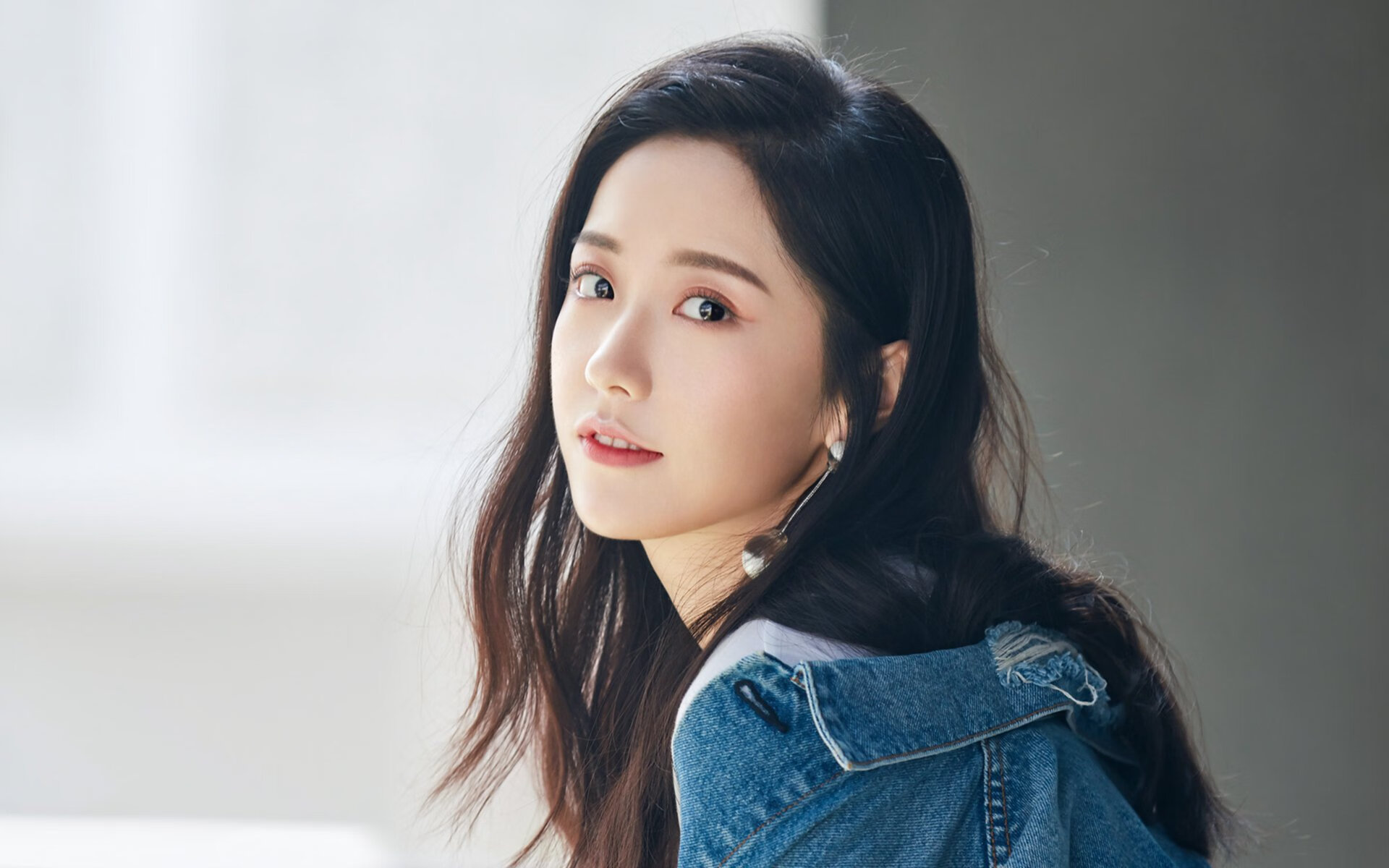 节奏与救赎，AC米兰的掌控艺术与库尔图瓦的生死时刻